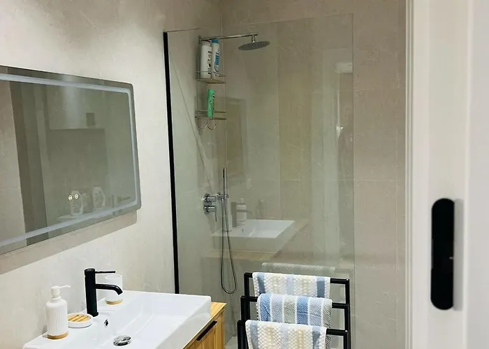 Emily アパート ゴーレム