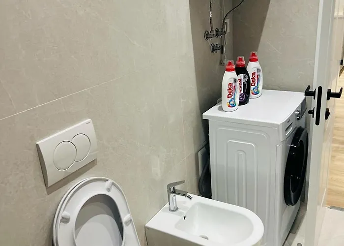 Emily アパート ゴーレム